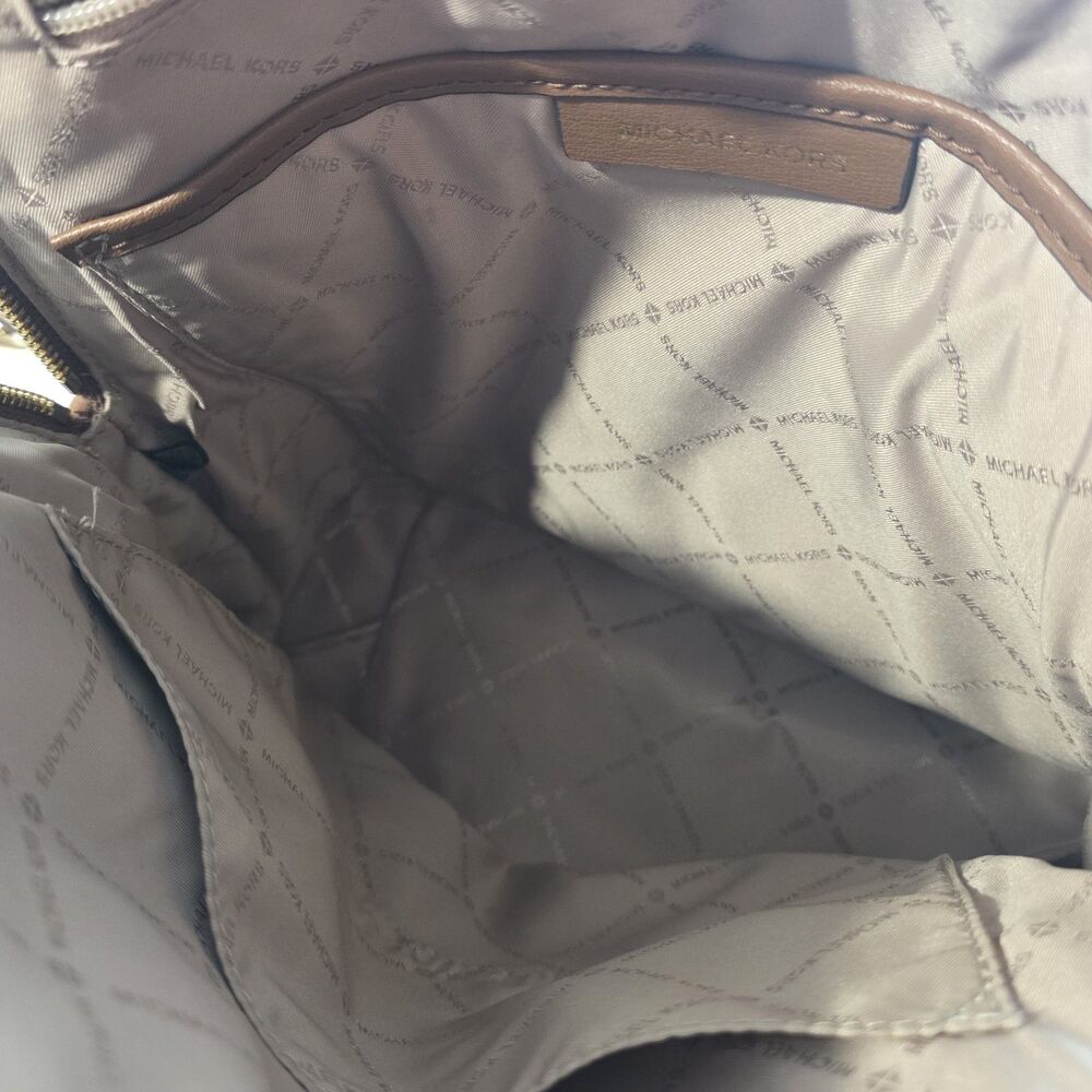 Michael Kors Emmy Large Backpack Signature Vanilla Acorn Designer Backpack Bag - Picture 5 of 7